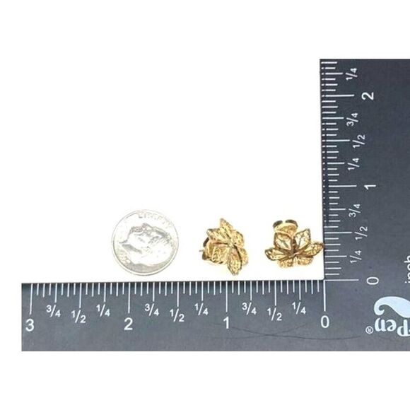10K Yellow Gold Diamond Cut Filigree Flower Earrings 1.9 Grams Jewelry - Picture 5 of 5